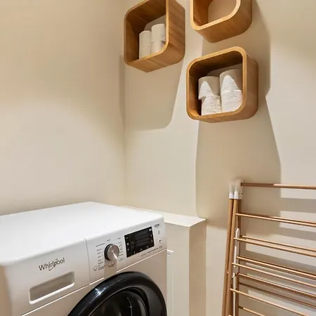 Apartment Modern Luxury 6 Pax