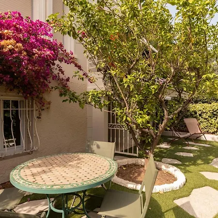 Modern Luxury 6 Pax Apartman *